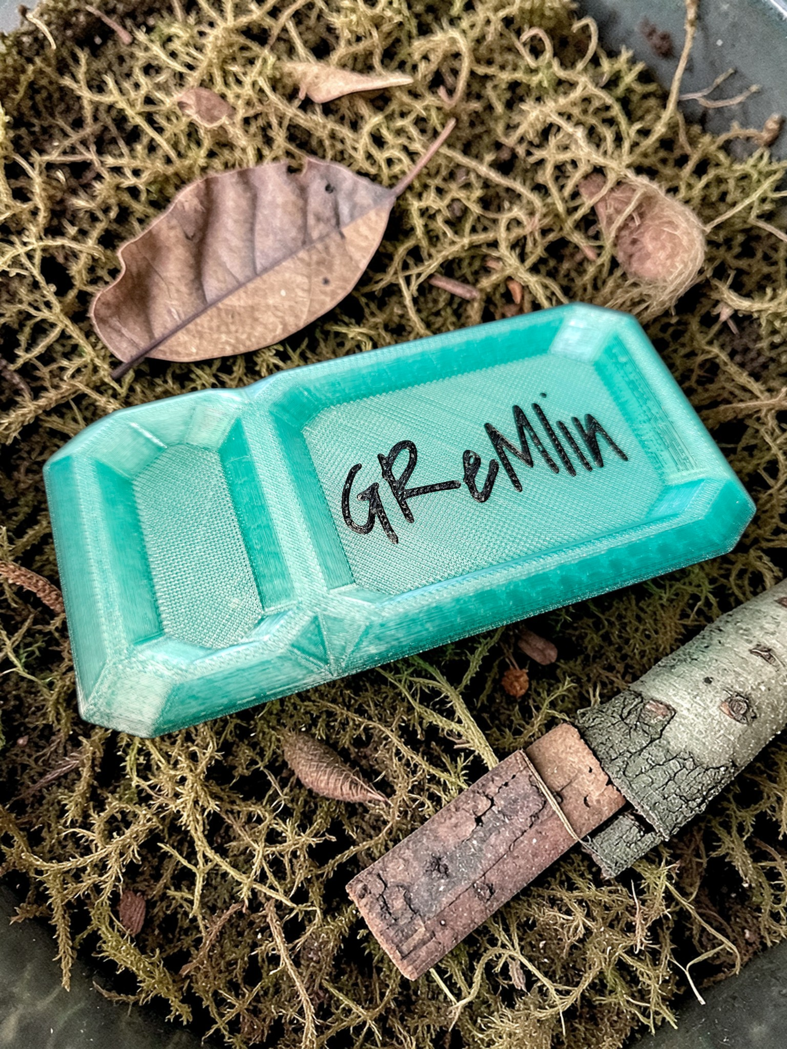 Dual Feeding Dish (4" x 2") - Image 9